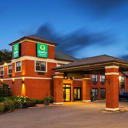 Quality Inn & Suites Garden Of The Gulf Summerside Exterior photo